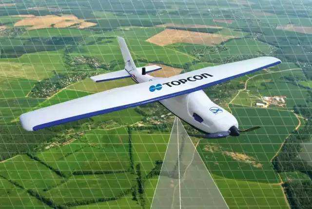 �y�L����