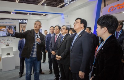 �׌�(li��n)�χ����Ŵ��չ�[�_Ļ���¿Ƽ��(q��)���½�(j��ng)��(j��)